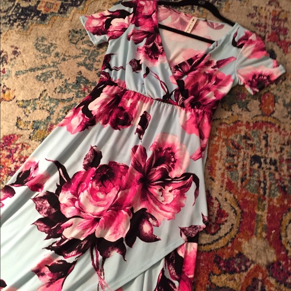 Vanilla Bay Dresses & Skirts - Vanilla Bay shortsleeved Dress